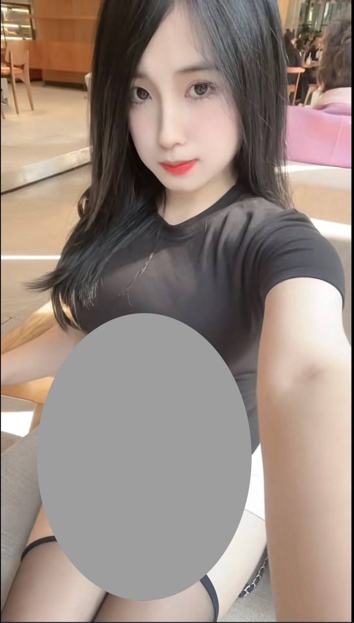 No photo description available.