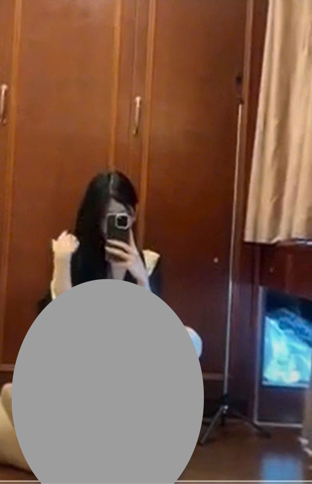 No photo description available.