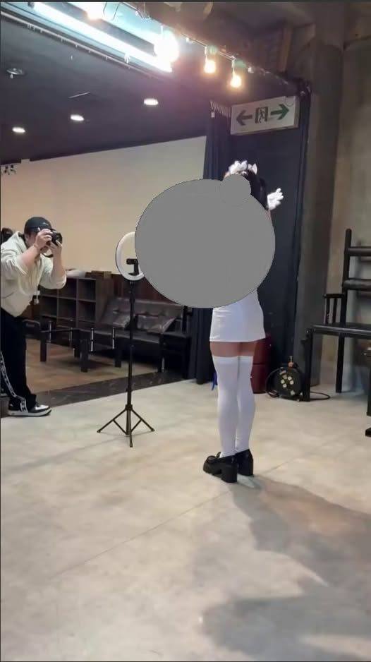 No photo description available.