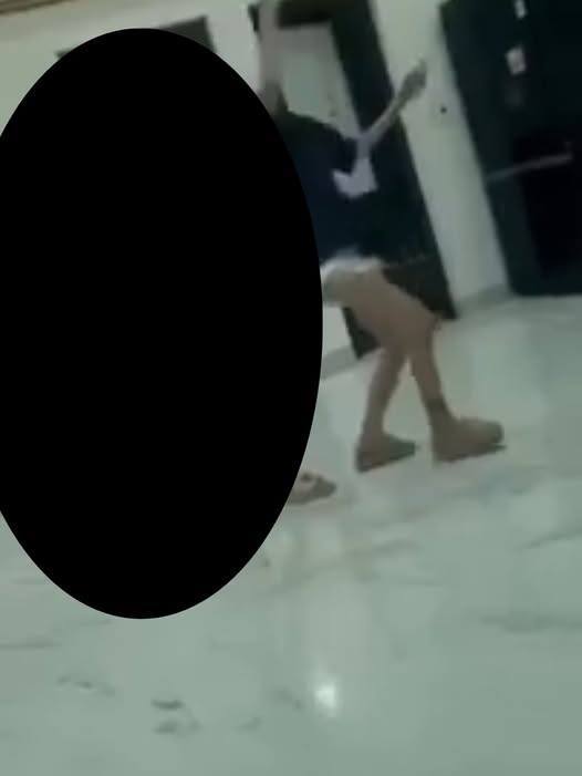 No photo description available.