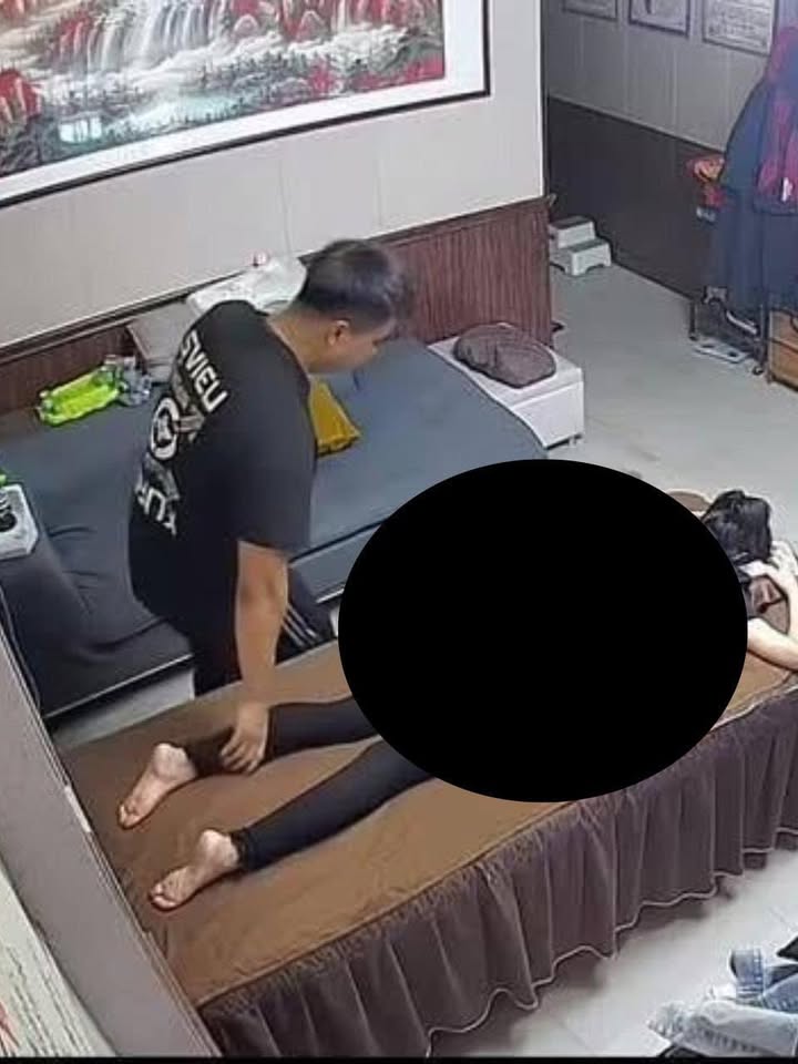 No photo description available.