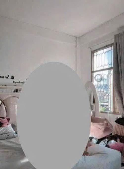 No photo description available.