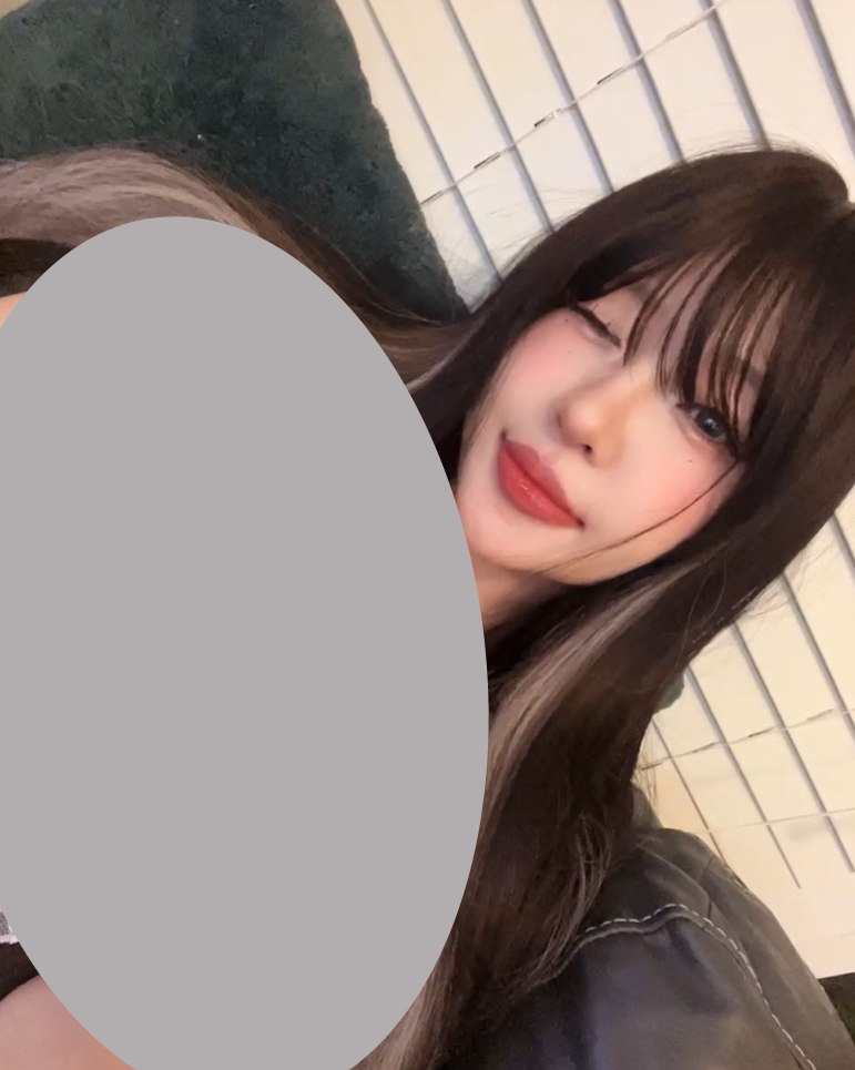 No photo description available.