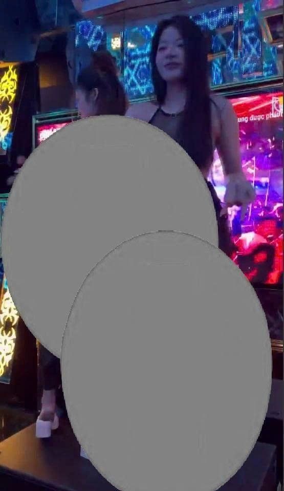 No photo description available.